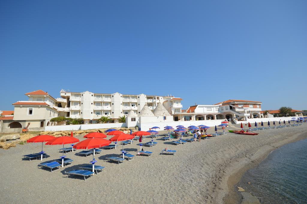 Hotel Residence Il Gabbiano Ciro Marina Exterior photo