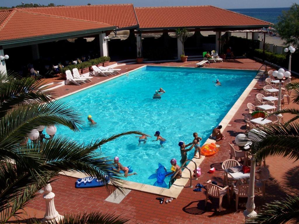 Hotel Residence Il Gabbiano Ciro Marina Exterior photo