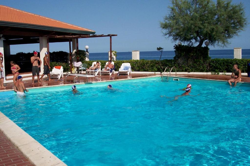 Hotel Residence Il Gabbiano Ciro Marina Exterior photo